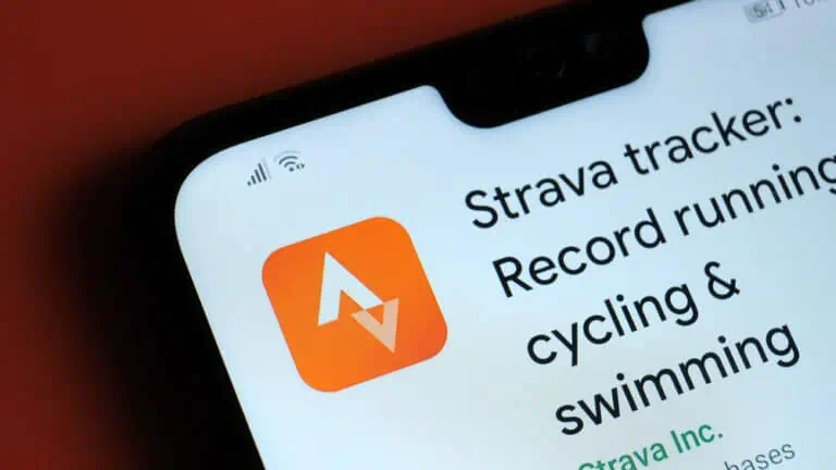 Strava Bild Ascannio Shutterstock.com shutterstock 1777431026 1920