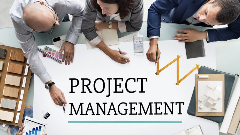 Projektmanagement shutterstock 681345730